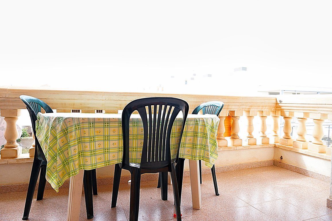 Piso amueblado con terraza y vistas al mar en Colonia de Sant Jordi