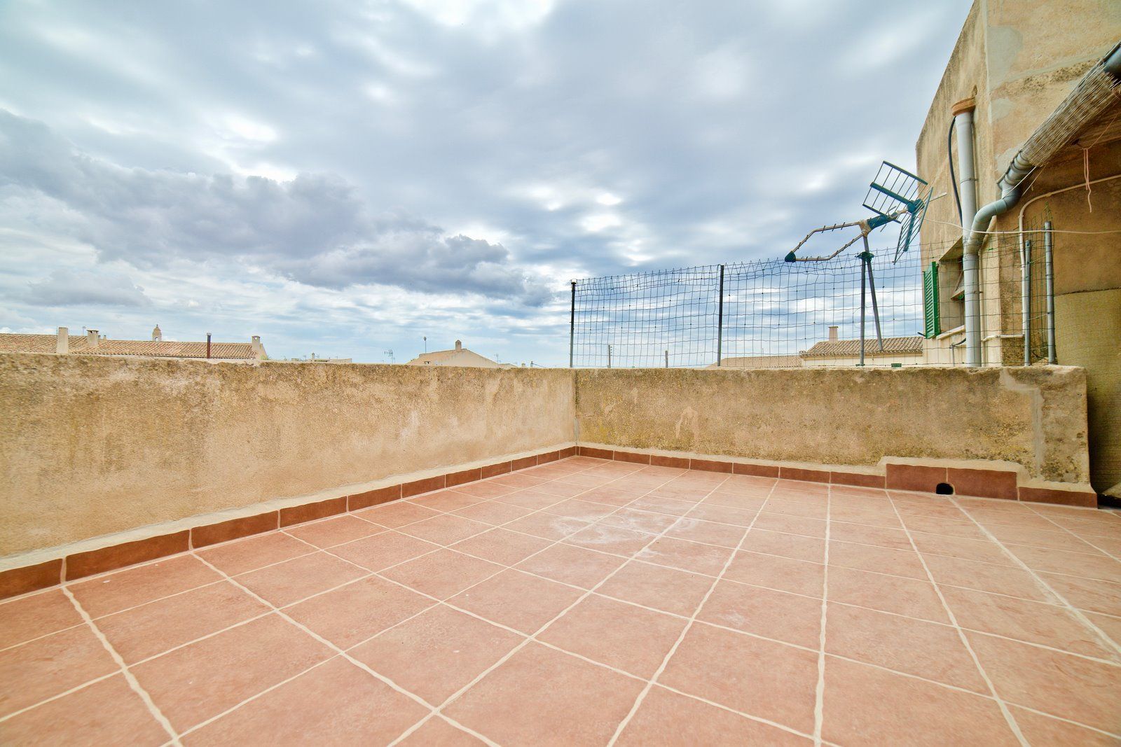 13-Villasyfincasmallorca-5.jpg Ático en alquiler con terraza en Ses Salines · 3 hab.