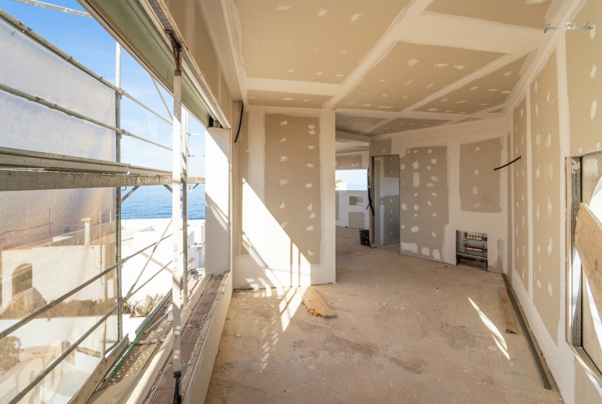 Villa en primera línea de mar en Colonia de Sant Jordi