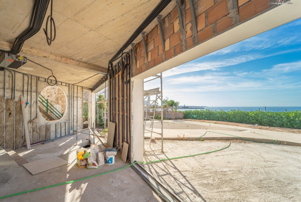 Villa en primera línea de mar en Colonia de Sant Jordi