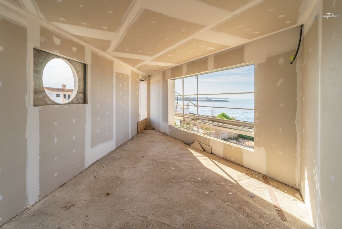 Villa en primera línea de mar en Colonia de Sant Jordi