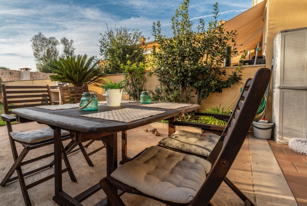 Reihenhaus mit Garten und Terrassen in Ses Salines