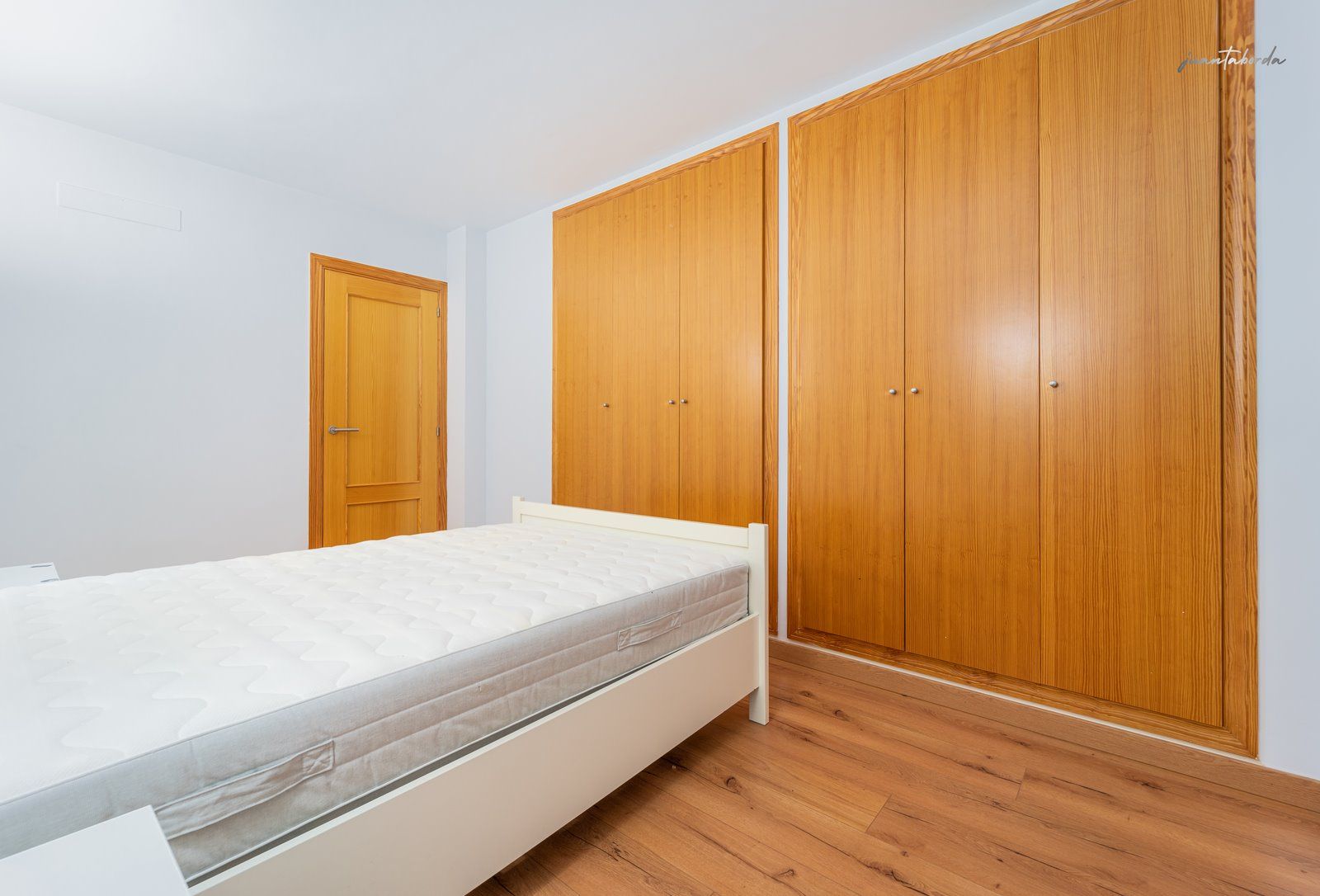 Dachgeschosswohnung in Campos, 2 Zimmer, Balkon & Aufzug