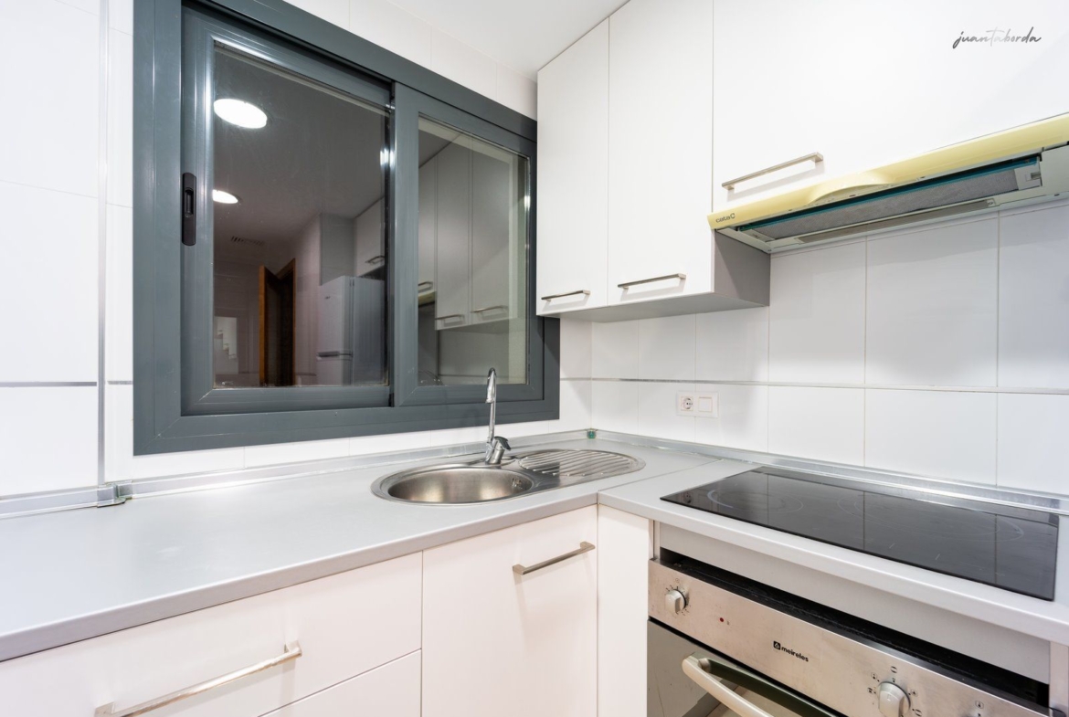 Dachgeschosswohnung in Campos, 2 Zimmer, Balkon & Aufzug
