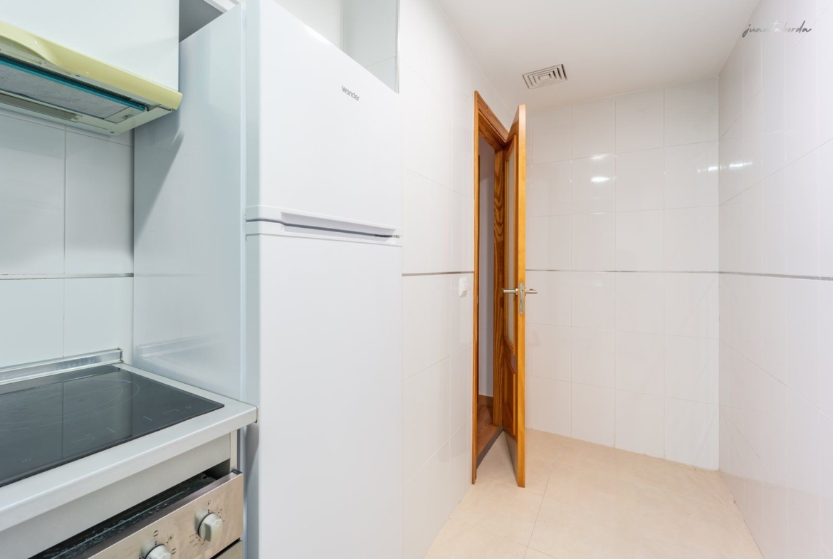 Dachgeschosswohnung in Campos, 2 Zimmer, Balkon & Aufzug