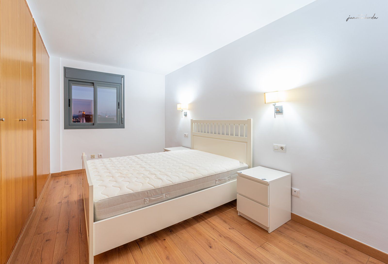 Dachgeschosswohnung in Campos, 2 Zimmer, Balkon & Aufzug