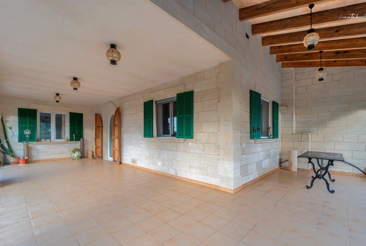 Casa de campo en alquiler cerca de Ses Salines con vistas al mar