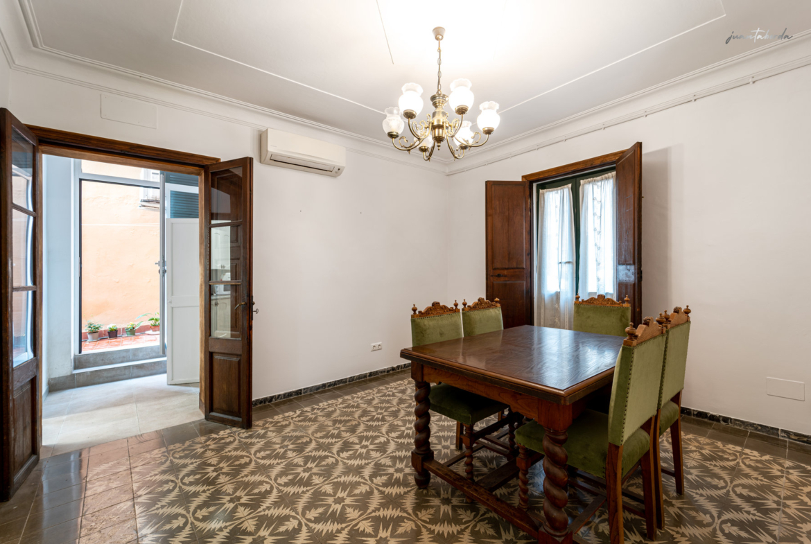 Planta baja reformada con garaje en Santa Catalina, Palma