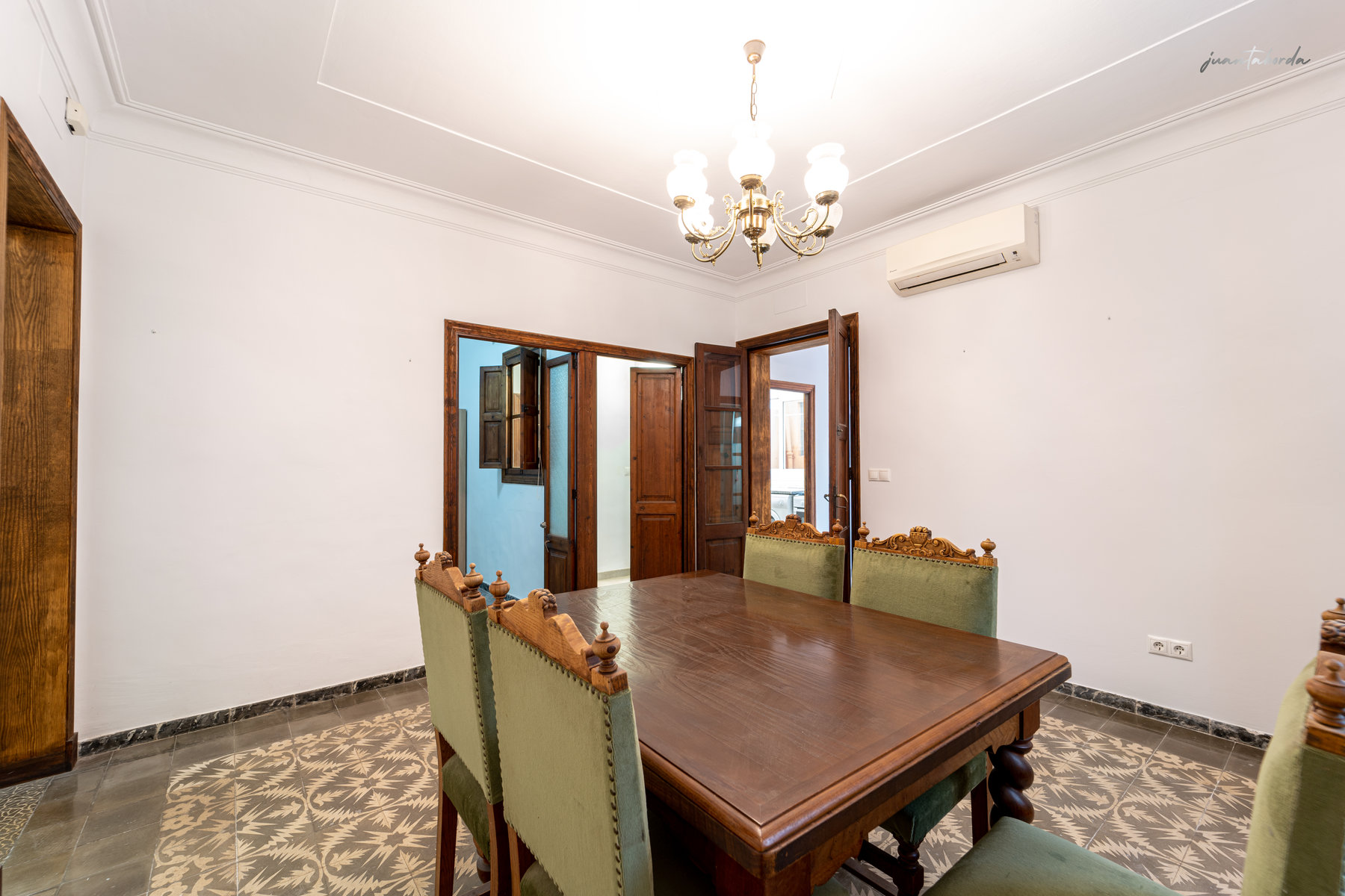 1316-Ground-floor-property-for-sale-in-Santa-Catalina-Palma-12.jpg Planta baja reformada con garaje en Santa Catalina, Palma