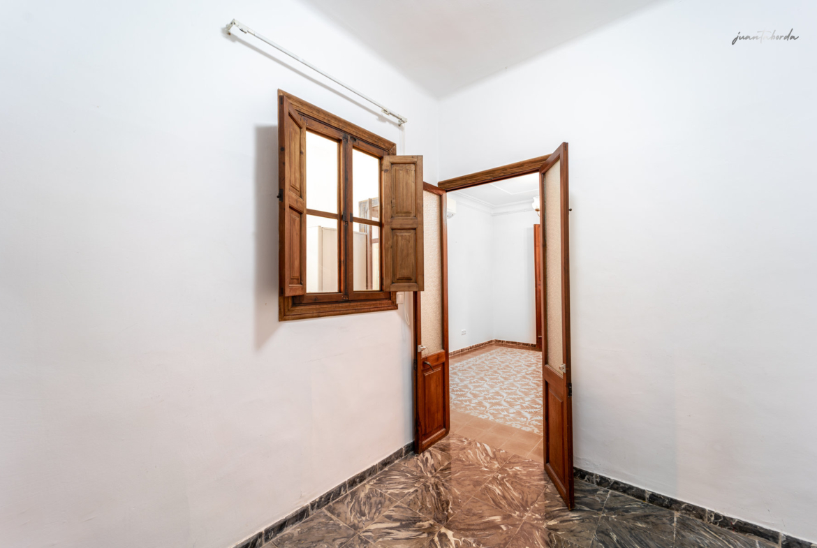 Planta baja reformada con garaje en Santa Catalina, Palma