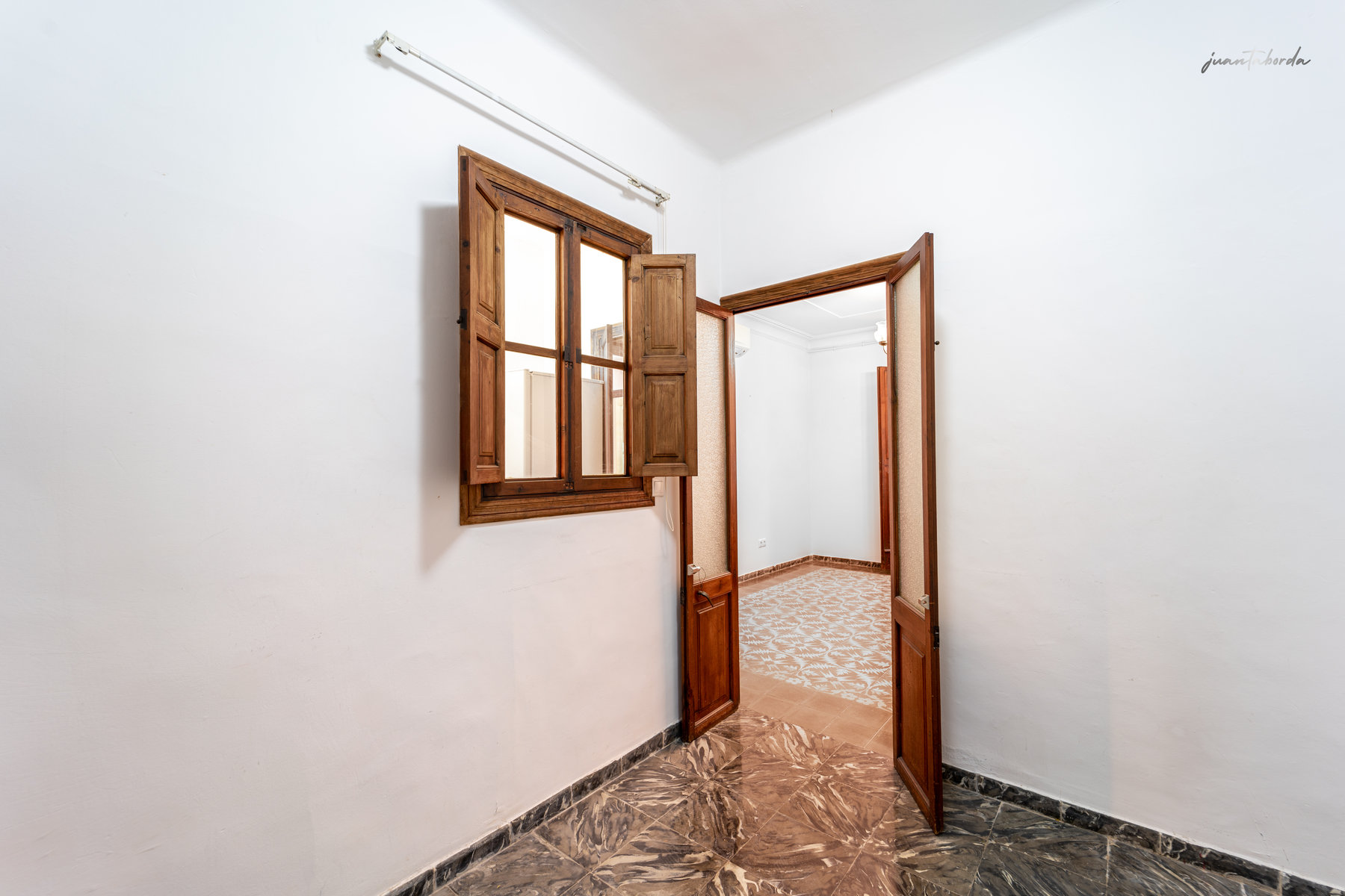 1316-Ground-floor-property-for-sale-in-Santa-Catalina-Palma-18.jpg Planta baja reformada con garaje en Santa Catalina, Palma