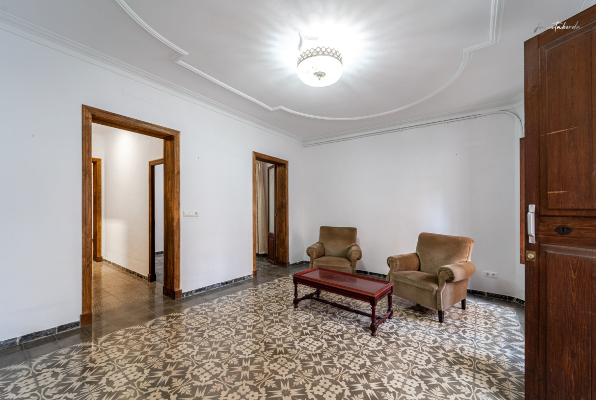 Planta baja reformada con garaje en Santa Catalina, Palma