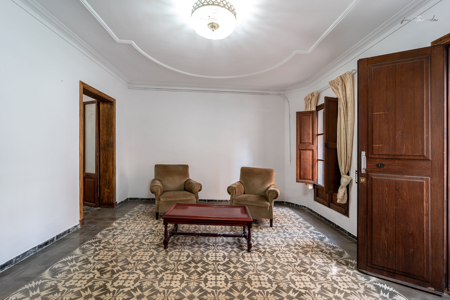 1316-Ground-floor-property-for-sale-in-Santa-Catalina-Palma-6.jpg Planta baja reformada con garaje en Santa Catalina, Palma