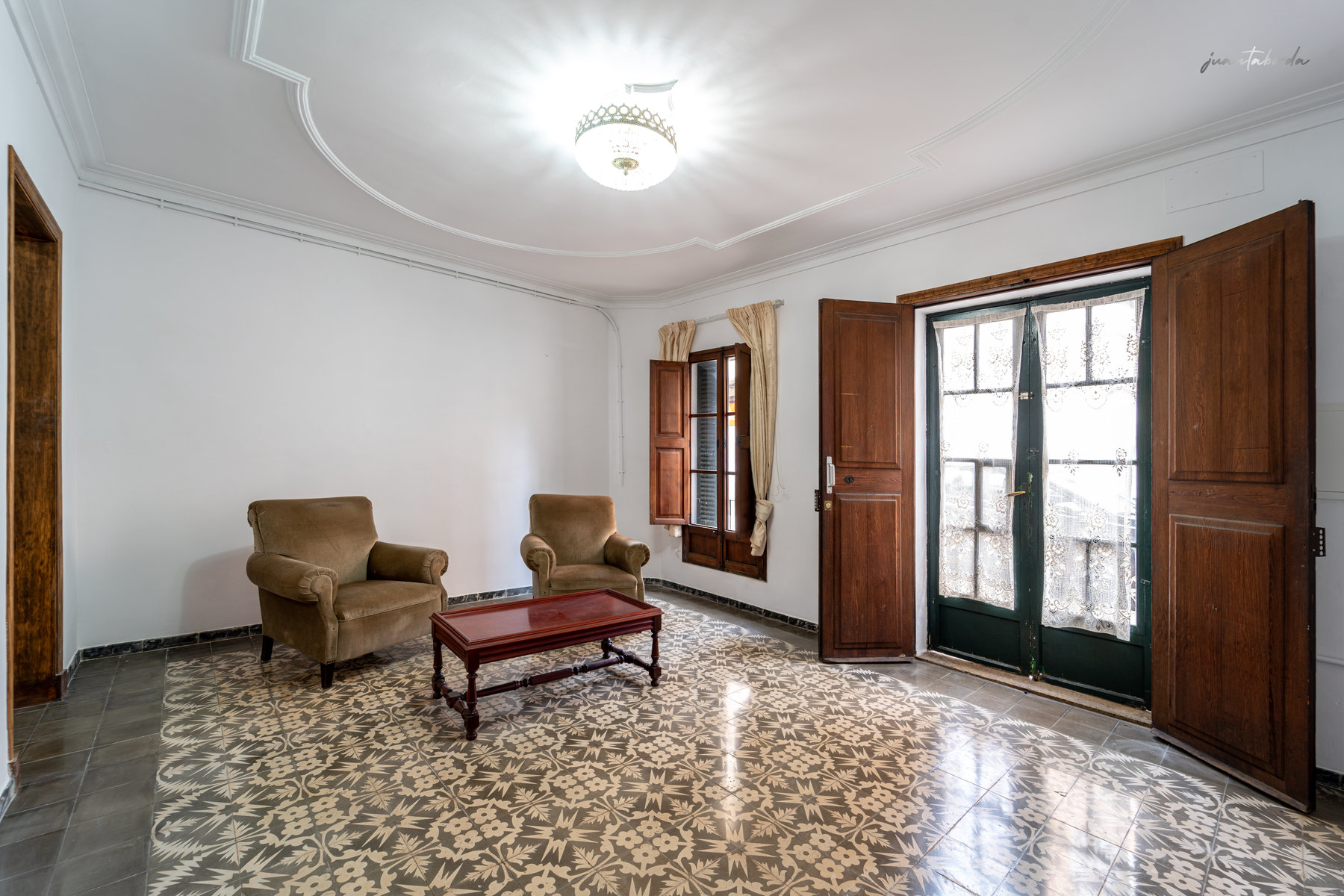 1316-Ground-floor-property-for-sale-in-Santa-Catalina-Palma.jpg Planta baja reformada con garaje en Santa Catalina, Palma