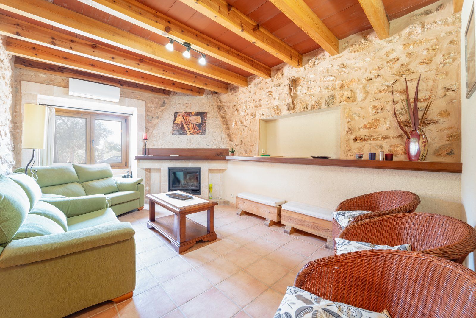 1320-Country-house-to-rent-next-to-Ses-Salines-12-Copiar.jpg Casa de campo en alquiler en Santanyí, junto a Es Llombards