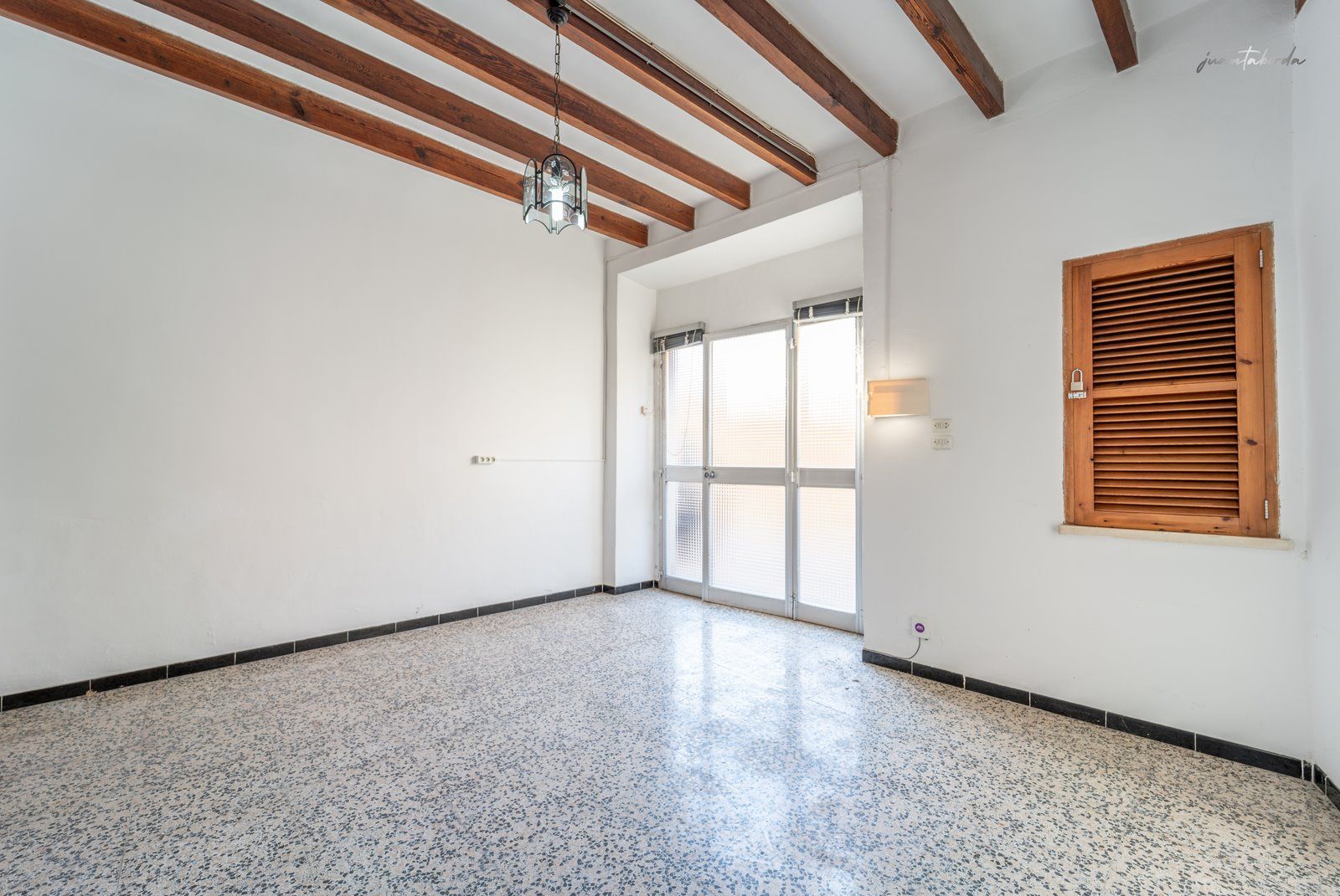 1323-Town-house-for-sale-in-Montuiri-Copiar.jpg Casa de pueblo con patio y 6 habitaciones en Montuïri