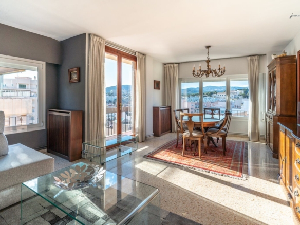 Amplio piso en venta con vistas en Palma de Mallorca