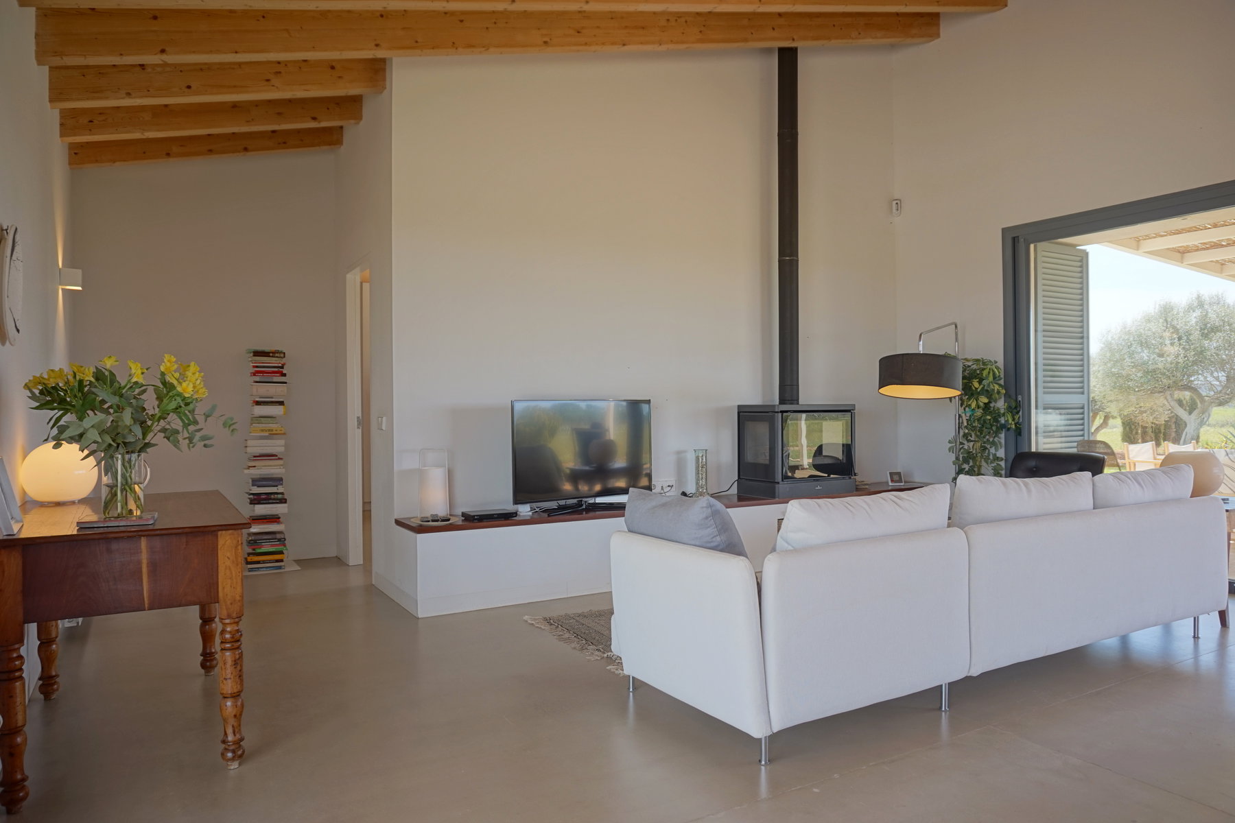 1353-Country-Estate-for-sale-in-the-Es-Trenc-area-VPT24040518.jpg Casa de campo moderna junto a Es Trenc y Ses Covetes, Campos