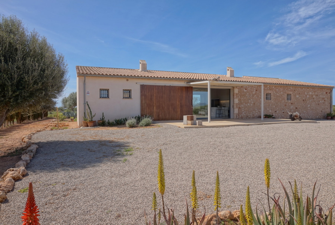 Casa de campo moderna junto a Es Trenc y Ses Covetes, Campos