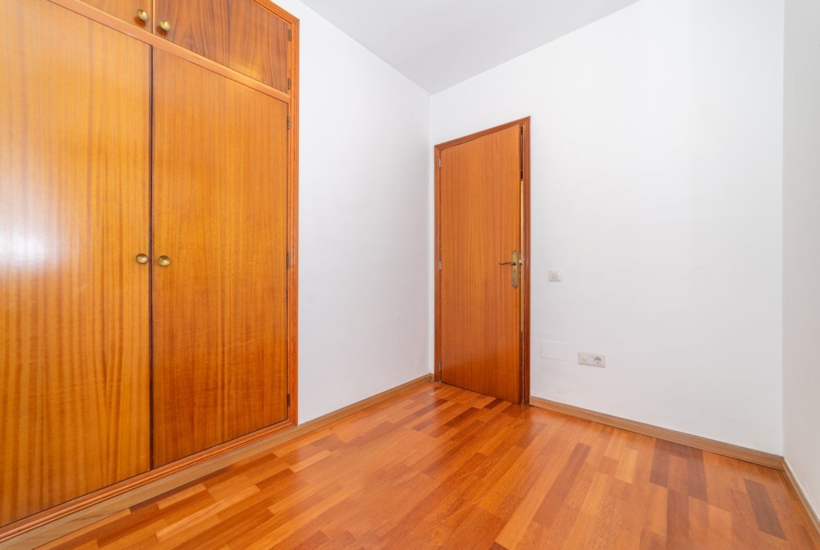 Piso amplio en alquiler con parking en el centro de Manacor