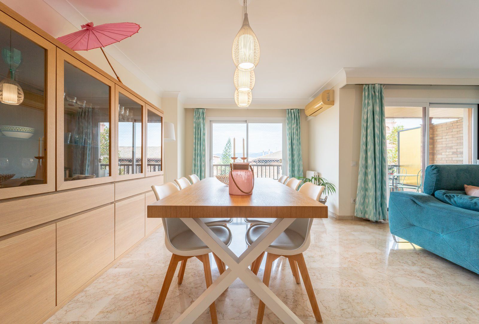 Geräumige 5-Zimmer-Wohnung mit Terrasse und Bergblick in Palma
