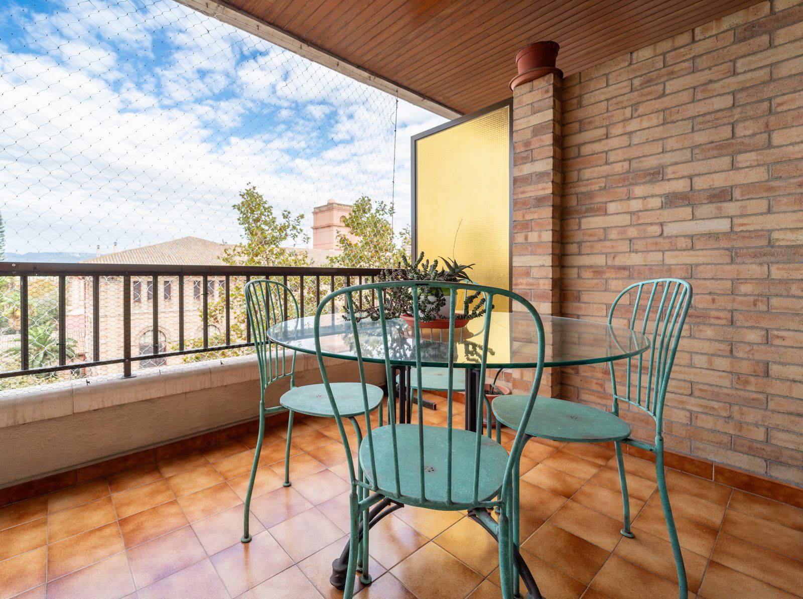 Geräumige 5-Zimmer-Wohnung mit Terrasse und Bergblick in Palma