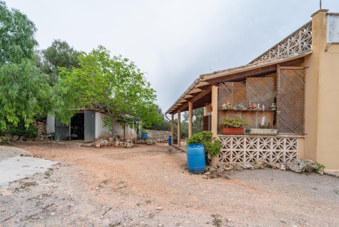 Landhaus zum Verkauf in Llucmajor – 3.449 m² Grundstück, Mallorca