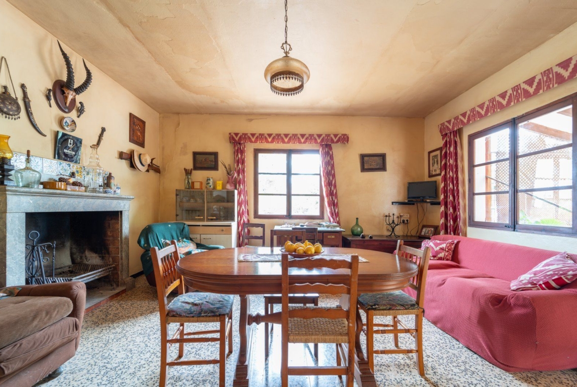 Landhaus zum Verkauf in Llucmajor – 3.449 m² Grundstück, Mallorca