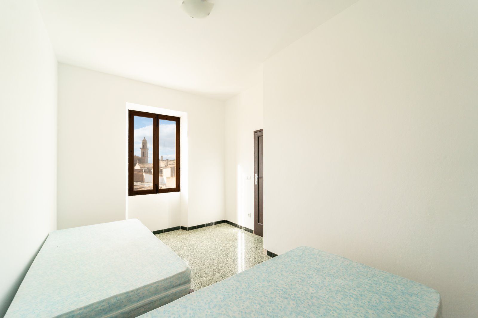 1370-Spacious-apartment-to-rent-in-Ses-Salines_-24-Copiar.jpg Piso en alquiler en Ses Salines con terrazas y aire acondicionado