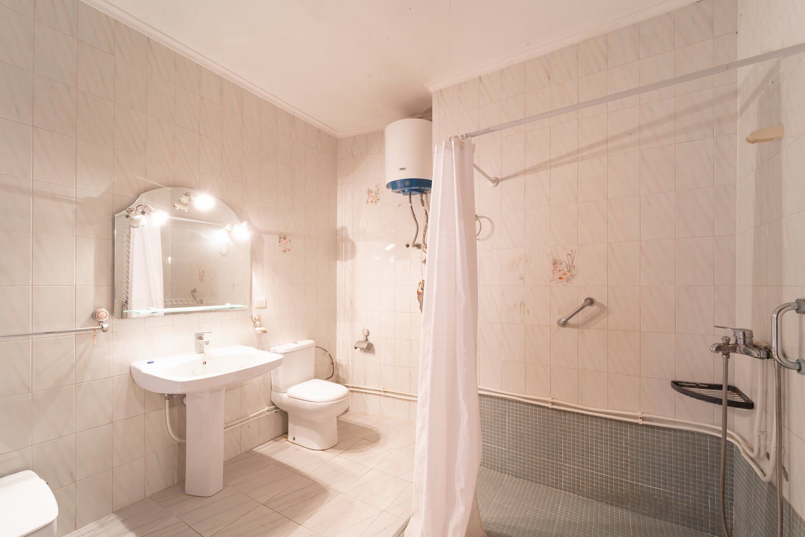 1372-Beautiful-town-house-to-renovate-in-the-heart-of-Porreres-32-Copiar.jpg Casa señorial a reformar en Porreres, 438 m² y 5 dormitorios