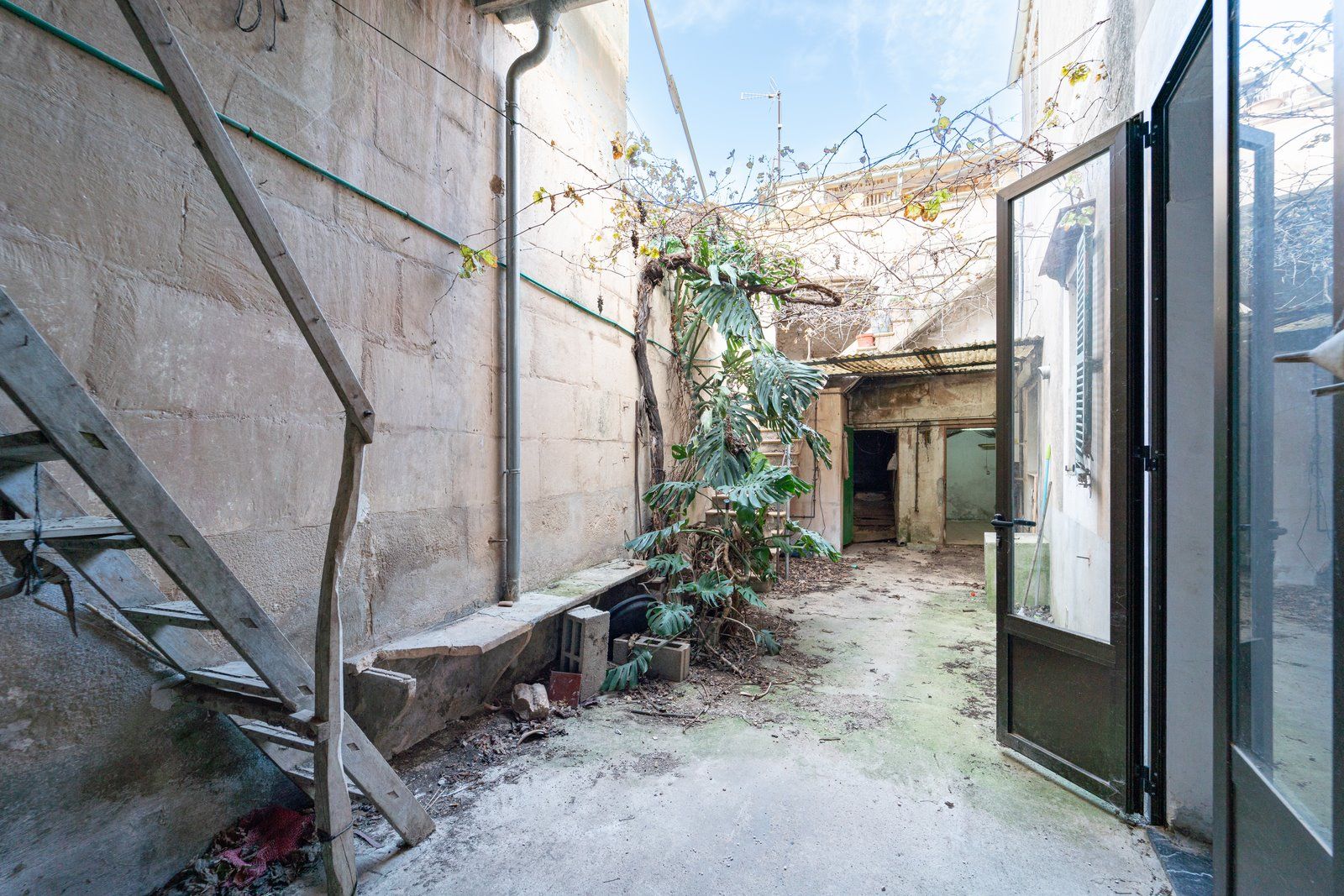 1372-Beautiful-town-house-to-renovate-in-the-heart-of-Porreres-4-Copiar.jpg Casa señorial a reformar en Porreres, 438 m² y 5 dormitorios