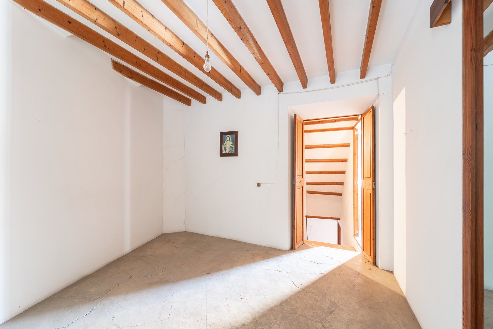 1372-Beautiful-town-house-to-renovate-in-the-heart-of-Porreres-45-Copiar.jpg Casa señorial a reformar en Porreres, 438 m² y 5 dormitorios