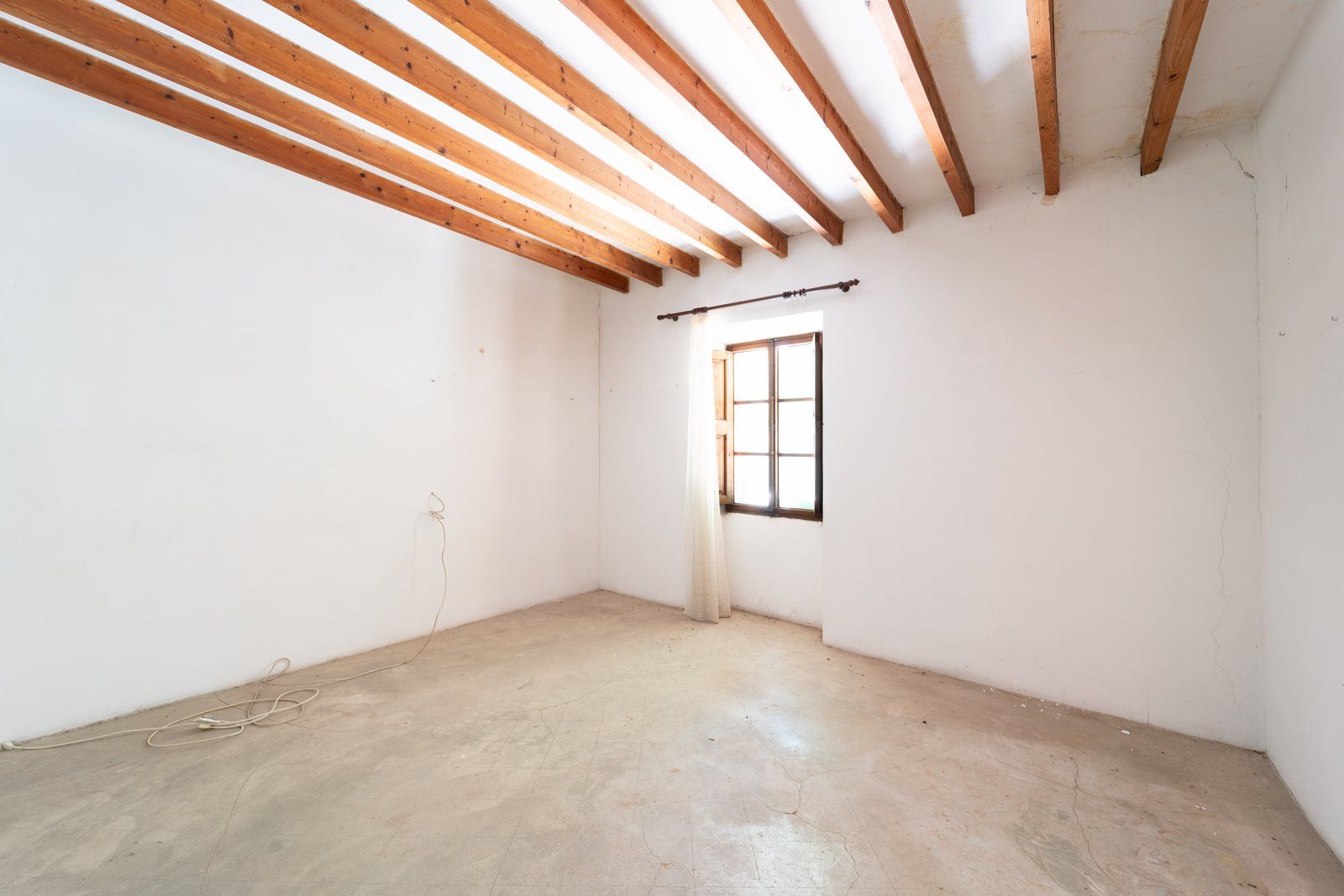 1372-Beautiful-town-house-to-renovate-in-the-heart-of-Porreres-46-Copiar.jpg Casa señorial a reformar en Porreres, 438 m² y 5 dormitorios