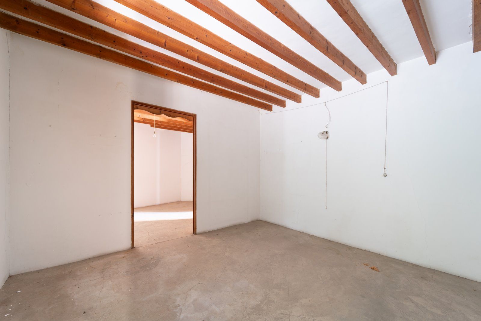 1372-Beautiful-town-house-to-renovate-in-the-heart-of-Porreres-48-Copiar.jpg Casa señorial a reformar en Porreres, 438 m² y 5 dormitorios