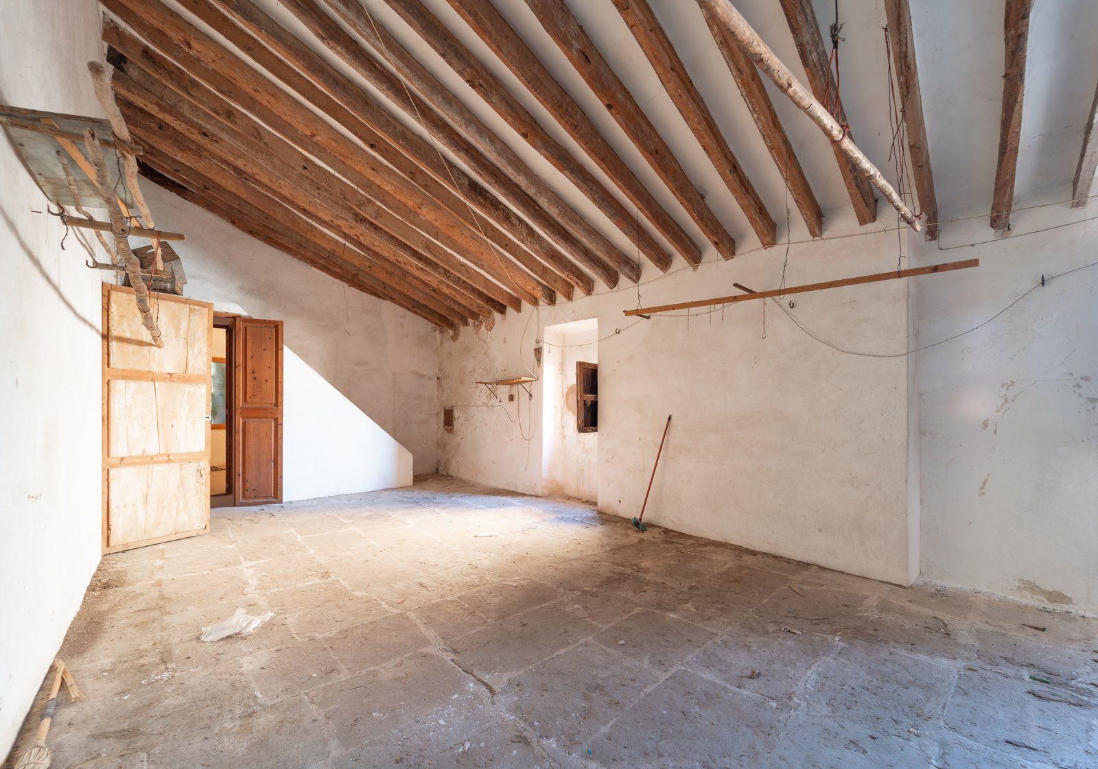 1372-Beautiful-town-house-to-renovate-in-the-heart-of-Porreres-51-Copiar.jpg Casa señorial a reformar en Porreres, 438 m² y 5 dormitorios