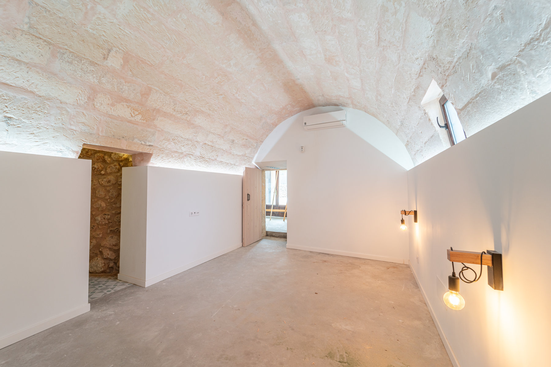 1391-Beautifully-renovated-windmill-to-rent-in-Manacor-13.jpg Historische Windmühle mit Pool zur Miete in Manacor Mallorca