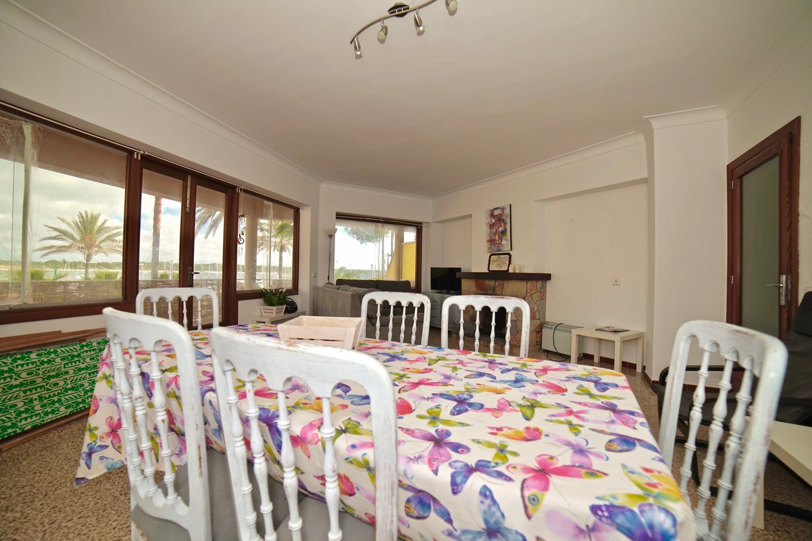 14-1079-Villasyfincasmallorca.jpg Seafront Apartment for Rent in Colonia de Sant Jordi