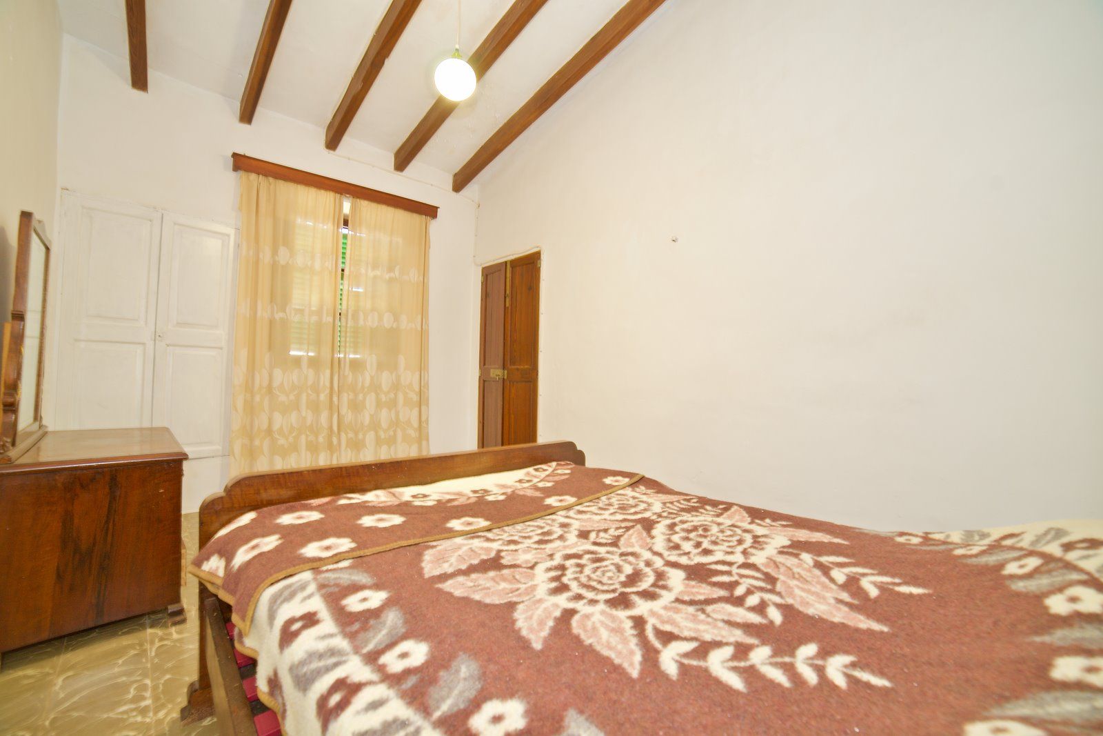 14-1111-Villasyfincasmallorca.jpg Casa de pueblo con patio y 6 dormitorios en Ses Salines