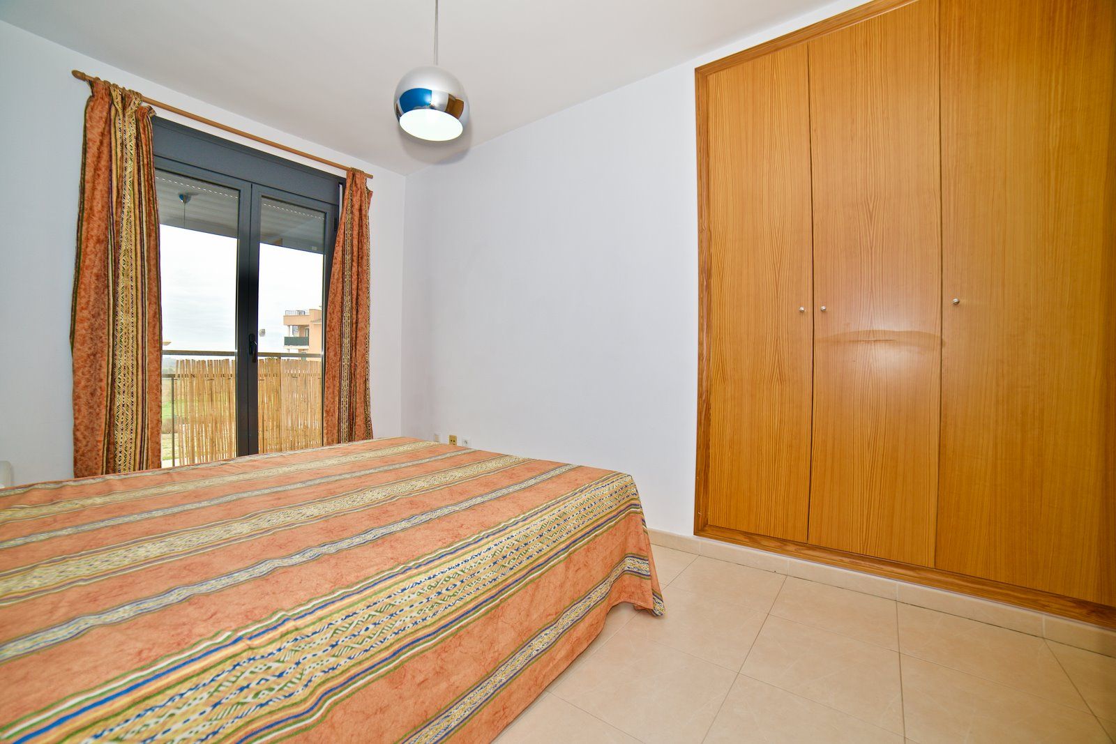 14-1181-Villasyfincasmallorca.jpg Piso con balcón y ascensor en venta en Campos, Mallorca