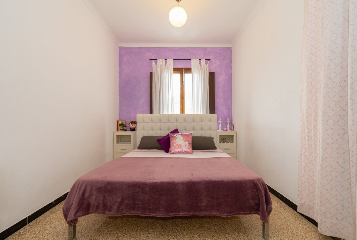 Dorfhaus mit Patio in Ses Salines, 5 Schlafzimmer, 216 m²