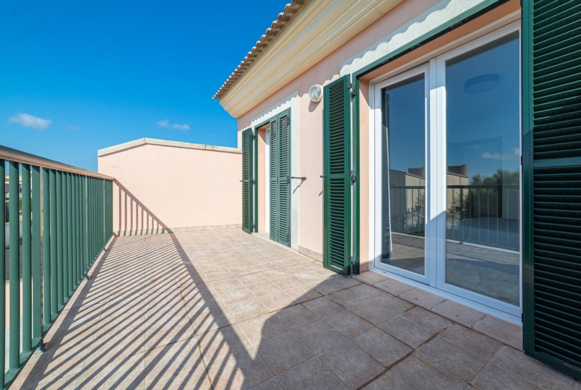 Geräumiges Haus mit Garten in Ses Salines, 4 Schlafzimmer