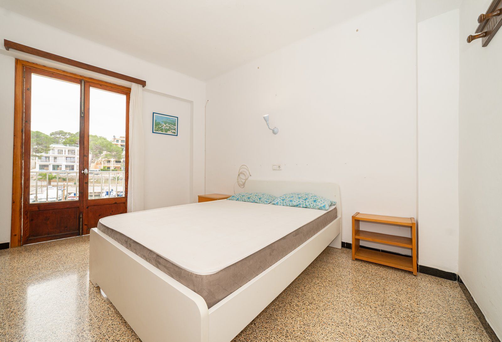 14-1231-Villasyfincasmallorca.jpg Piso en primera línea de mar en Portopetro con jardín y vistas