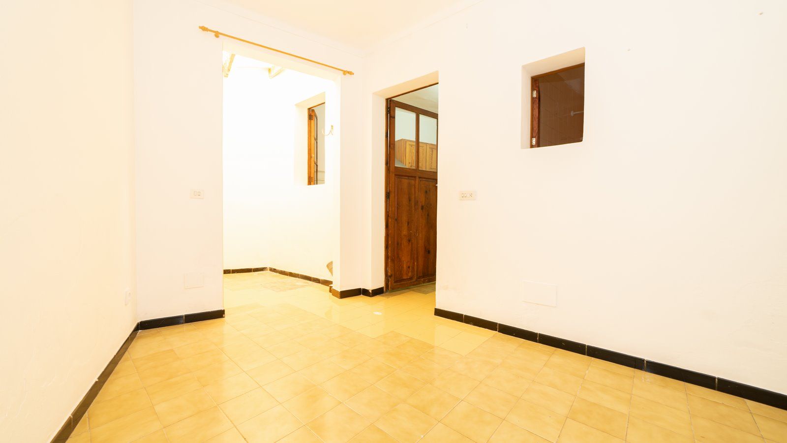 Townhouse for Rent in Ses Salines with Rooftop Terrace