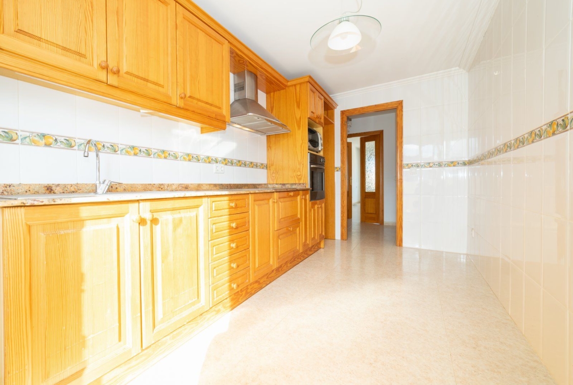 Amplio piso de 4 habitaciones con balcones en Felanitx