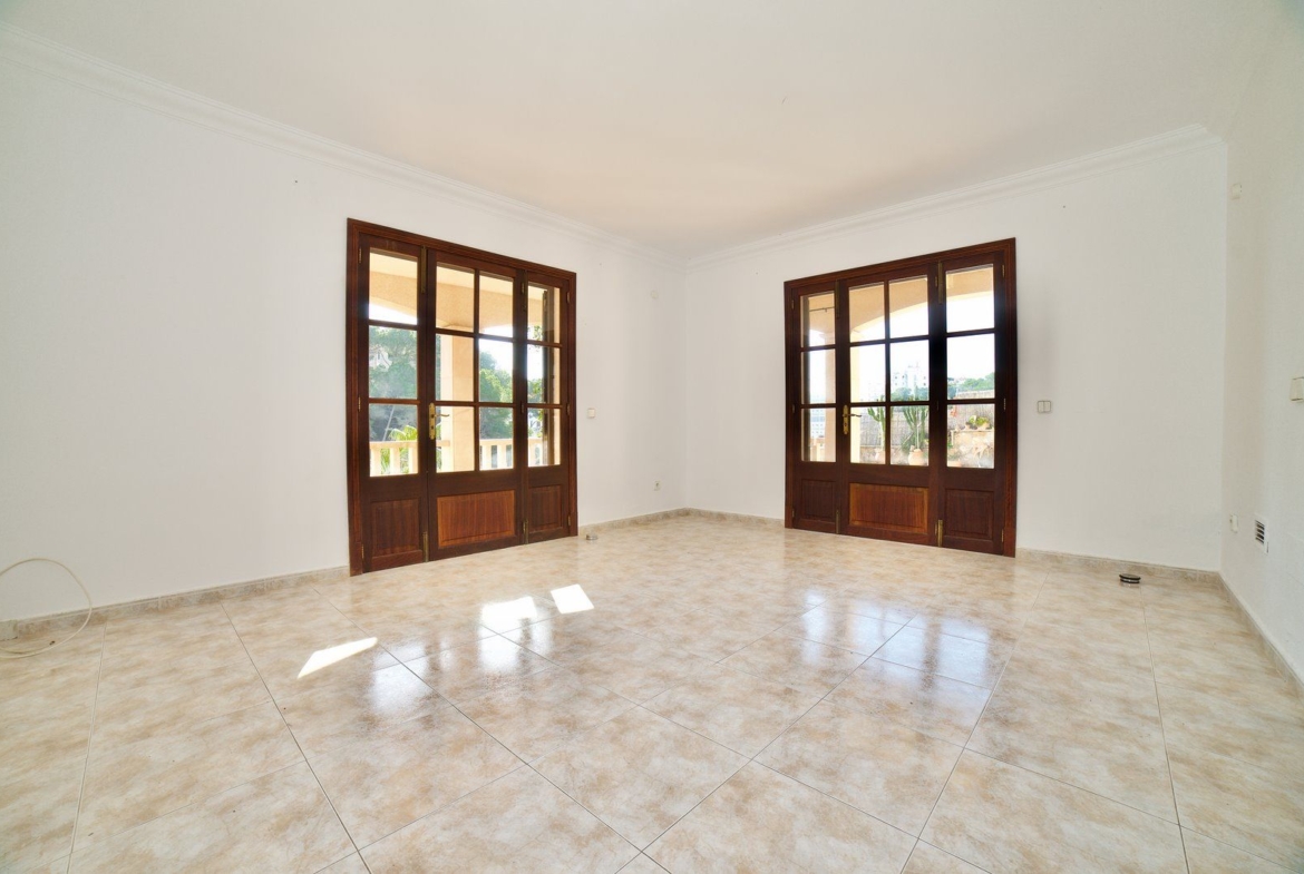 Sea View Ground-Floor Apartment for Rent in Cala Santanyí