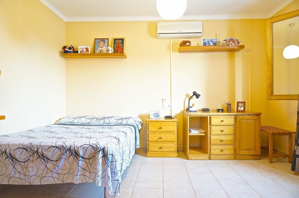 4-Bedroom House with Pool in Ses Salines, Mallorca