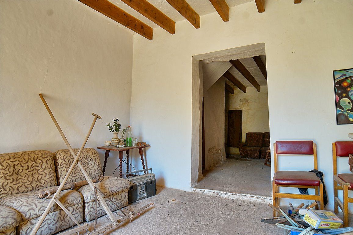 Landhaus zum Renovieren in Ses Salines: Finca-Projekt auf Mallorca