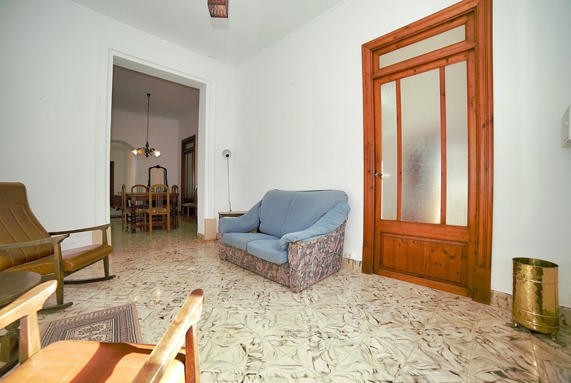 Casa de pueblo en alquiler en Es Llombards con patio y chimenea