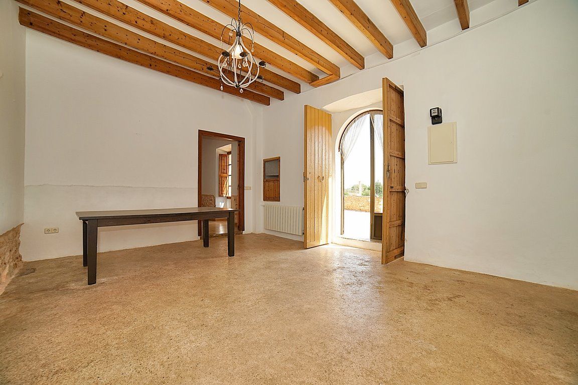 Country House with Pool for Rent Near Santanyí, Mallorca