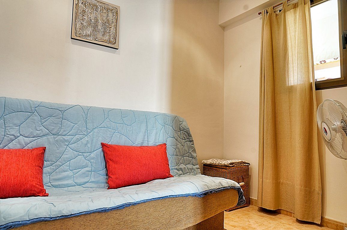 Apartamento con vistas al mar en alquiler en Cala Llombards